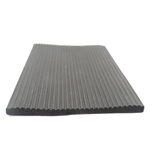 <span class=keywords><strong>Plaque</strong></span> plate en caoutchouc EPDM ondulé en <span class=keywords><strong>mousse</strong></span> <span class=keywords><strong>de</strong></span> type E, joint éponge imperméable résistant au vieillissement - Product Image 1