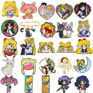 5000 types de broches de col en émail métallique de bonne qualité, mignonnes, avec logo, pour chapeaux et badges, de la série <span class=keywords><strong>Sailor</strong></span> <span class=keywords><strong>Moon</strong></span> - Product Image 1