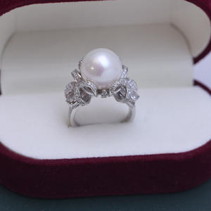 Anillo de Perlas Blancas Redondas de 12-13 mm de Zhuji Danshui, Luz Intensa, Pequeñas Imperfecciones, Anillo de Plata S925 con Lazo, Joyería Fina y Elegante - Product Image 2