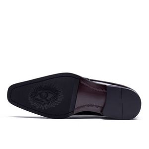 2025 último modelo de zapatos de cuero de hombre de moda formales de negocios planos con cordones personalizados de gama alta - Product Image 5