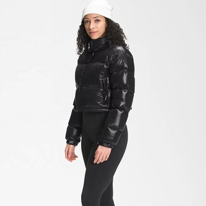 Piumino <span class=keywords><strong>Corto</strong></span> da <span class=keywords><strong>Donna</strong></span> Nero in Nylon Nuova Moda Inverno 2024 con Logo Personalizzato - Product Image 2