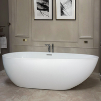 Baignoire autoportante en acrylique au design moderne de luxe de forme ovale avec égouttoir Utilisation intérieure/extérieure Trempage pour les hôtels européens