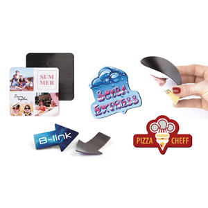 Aimants flexibles 70 mm carrés, durables, imprimés numériquement, peints, fabriqués en Italie, aimants promotionnels pour réfrigérateur, conception personnalisée, marque personnalisée - Product Image 1