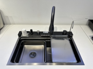Fregadero <span class=keywords><strong>de</strong></span> <span class=keywords><strong>Cocina</strong></span> <span class=keywords><strong>de</strong></span> Acero Inoxidable 304 <span class=keywords><strong>de</strong></span> Una Sola Cubeta con Acabado Satinado, Hecho a Mano, con Diferentes Accesorios - ¡Nuevo y en Oferta! - Product Image 5