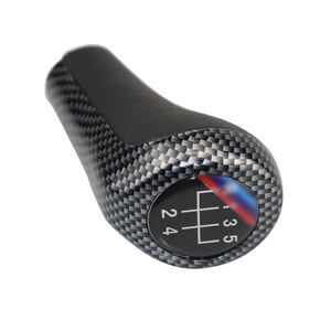 Pomo de palanca de cambios de fibra de carbono para BMW E46 5ª y 6ª marcha, diseño ergonómico, logotipo personalizado - Product Image 4