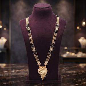 Colgante Mangalsutra chapado en oro indio, colgante Mangalsutra para mujer, Mangalsutra tradicional con cuentas negras para Mangalsutra de oro - Product Image 1