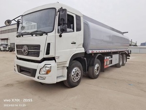 Camion-citerne Dongfeng 25CBM 8X4 neuf pour le ravitaillement en kérosène aéronautique et essence, avec réservoir en alliage d'aluminium pour le transport <span class=keywords><strong>de</strong></span> carburant - Product Image 2