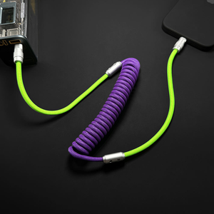 Câble USB-C vers USB-C rétractable 240W, à spirale, pour charge rapide, compatible avec les chargeurs de voiture et les séries iPhone 17-15 - Product Image 6