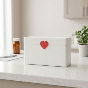 Organizador de Pastillas Semanal con Diseño de Botones Coloridos, Caja de Medicamentos con Tapa Abatible, Dispensador de Vitaminas y Medicamentos Portátil de PP para Viajes - Product Image 2