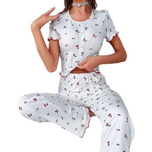 Ensemble de pyjama pour femmes à motif cerise avec bordure à volants et boutons sur le devant, manches courtes et pantalon, vêtements de maison pour femmes - Product Image 5