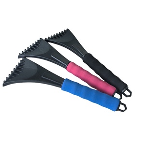 Biểu Tượng Tùy Chỉnh Đen <span class=keywords><strong>Ice</strong></span> Scrapers Cho Xe Kính Chắn Gió ABS Nhựa Tuyết <span class=keywords><strong>Scraper</strong></span> Với Xử Lý 9.5X27.5Cm Cho Khuyến Mãi - Product Image 1