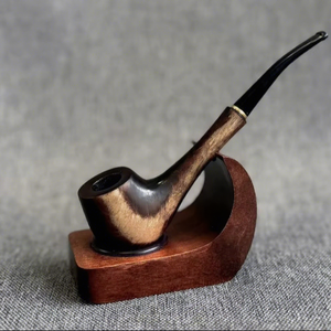 Pipa de Tabaco de Madera Natural Ecológica Moderna Hecha a Mano de Primera Calidad por Tradebyd - Product Image 1