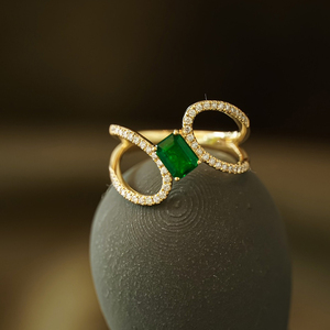 อาซูโอ 18K ทองคำแท้สีเหลือง ประดับเพชรแท้ มรกตธรรมชาติ คุณภาพสูง แหวนสำหรับสวมใส่ทุกวัน ของขวัญสำหรับสุภาพสตรี งานเลี้ยงวันเกิด - Product Image 5