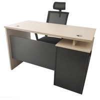 Escritorio de ordenador de personal de 1,2 m moderno y duradero en color claro, madera de melamina, precio de fábrica, escritorio de oficina de tamaño pequeño