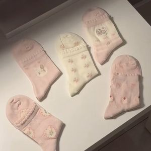 <b>Cute</b> Women's Casual Mid-Calf <b>Socks</b> With Cartoon Cat Pattern Breathable Polyester Fiber Pink White Lace Bow Design - Product Image 2