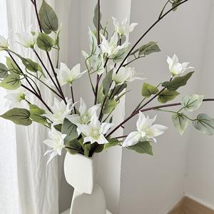 Flores Artificiales de Clematista Blancas de Seda, Alta Simulación, Decoración para Bodas y Hogar, Accesorios de Fotografía - Product Image 4