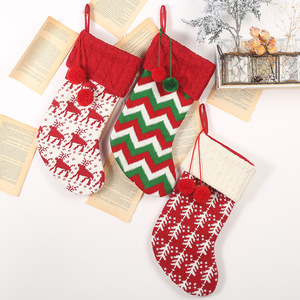 <span class=keywords><strong>In</strong></span> magazzino Guangdong decorazioni natalizie a strisce stampate rosse calza <span class=keywords><strong>natale</strong></span> a maglia decorazioni natalizie - Product Image 2