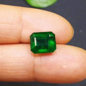 SGARIT Esmeralda Verde Natural de Muzo de 4.48ct, Piedra Preciosa Suelta para Joyería, Corte Esmeralda - Product Image 4