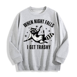 When Night Falls I Get Trashy Raccoon Graphic Sudadera de cuello redondo, Almacén de EE. UU., 6 colores - Product Image 2