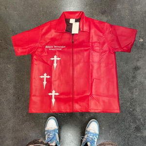 <span class=keywords><strong>Camicia</strong></span> in <span class=keywords><strong>pelle</strong></span> personalizzata Bomber <span class=keywords><strong>giacca</strong></span> con Zip t-Shirt uomo a maniche corte <span class=keywords><strong>camicia</strong></span> da uomo con toppa ricamata <span class=keywords><strong>camicia</strong></span> in <span class=keywords><strong>pelle</strong></span> sintetica - Product Image 1