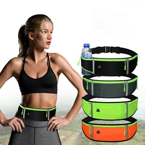 Ceinture de course verte imperméable pour le sport et le fitness avec porte-bouteille et deux poches - Product Image 5