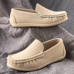 รองเท้าโลฟเฟอร์แฟชั่นทำมือขายส่งสำหรับเด็กผู้ชาย ระบายอากาศได้ดี กันลื่น เหมาะสำหรับใส่กลางแจ้ง รองเท้าหนังสีดำแบบแบนสำหรับเด็ก - Product Image 4