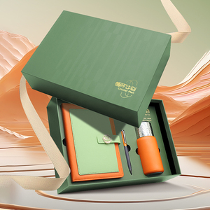 Tùy chỉnh thân thiện với môi A5 máy tính xách tay Bộ quà tặng với PU nhiệt Mug hộp và bìa cứng chai nước văn phòng phẩm Set - Product Image 1