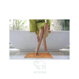 แผ่นรองอาบน้ำไม้ไผ่ทันสมัย ทนทาน และพรมเช็ดเท้าในห้องน้ำ ป้องกันน้ำลื่น ทำความสะอาดง่าย - Product Image 5