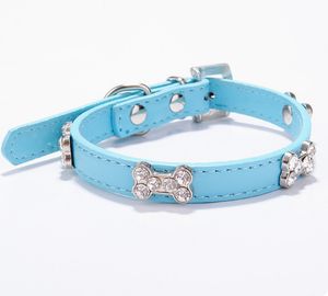 Collar de cuero de PU de color sólido para ladridos de perro con encantador accesorio de hueso correas y collares para mascotas - Product Image 3