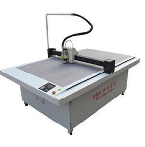 Plotter da Taglio Digitale Automatico RUK ad Alta Precisione con Alimentatore Automatico per Taglio Multi-Materiale - Product Image 2