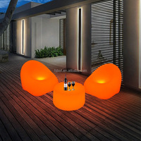 Canapé moderne de couleur claire avec LED pour boîte de nuit chaise de bar à vin meubles de bistro meubles de bar éclairés en acrylique
