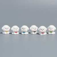 Chien en résine floquée blanc, adorable, style vent, micro-paysage, décoration de bureau et de voiture, petits ornements, artisanat de qualité supérieure