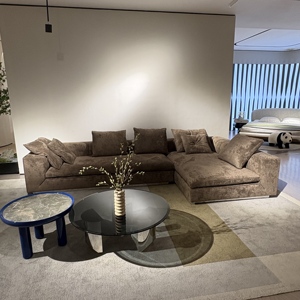 Divano Moderno di Lusso <span class=keywords><strong>in</strong></span> Stile Italiano per Soggiorno con Struttura <span class=keywords><strong>in</strong></span> Legno e Rivestimento <span class=keywords><strong>in</strong></span> Tessuto Nubuck/Suede, Arredamento Contemporaneo - Product Image 3