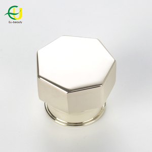 Échantillons gratuits Fabricant de luxe <span class=keywords><strong>Fear</strong></span> 17.2mm Couronne en métal Parfum parfumé Zamac Bouchons de bouteilles Bouchons de parfum Couvercles de couvercles - Product Image 3