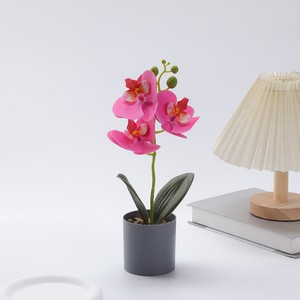 Plante en pot d'orchidée papillon artificielle en PU, décoration photo pour mariage et remise de diplôme, cadeau, vente chaude transfrontalière - Product Image 1