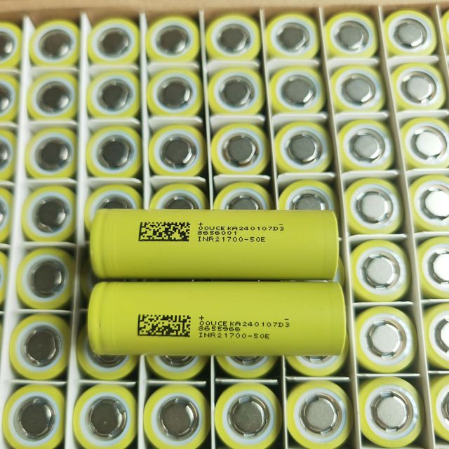 DMEGC 5000mAh INR21700-50E Solid State Battery 3.7V-4.2V CE ROHS Certified 5C High Power Cylindrical 5000 Cycle Life -20C