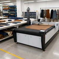 Machine de découpe automatique à couteau oscillant CNC Supercnc SC-1325 380V 3 phases pour cuir/papier/caoutchouc/tapis/tissu en carbone