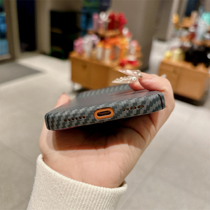 Funda magnética ultrafina de lujo para teléfono móvil iPhone 16 15 14 Pro Max, funda de fibra de carbono para iPhone 17 Pro Max al por mayor - Product Image 6