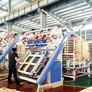 Máquina Clavadora de Palés Europeos de Madera PalletMach, Motor Automático, Alta Producción de 2 Palés/Minuto, Certificación CE, 1 Año de Garantía - Product Image 1