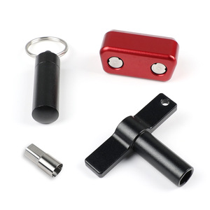 Protector de Puerto OBD2, Bloqueo Antirrobo de Aleación de Aluminio para Autos, SUVs y Camionetas, Herramienta con Llavero - Product Image 3