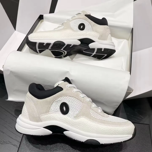 Zapatos Deportivos Casuales de Tela de Red Hechos a Medida por Diseñadores de Lujo, Transpirables, con Propiedades Antideslizantes y Resistentes al Desgaste - Product Image 1