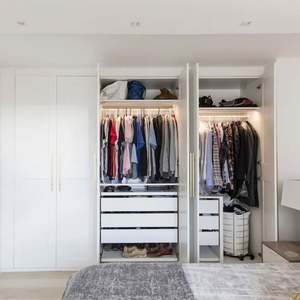 Mueble de Dormitorio de Alta Gama, Diseño de Armario de Pared Hecho a Medida, Armario de Madera para Niños - Product Image 1