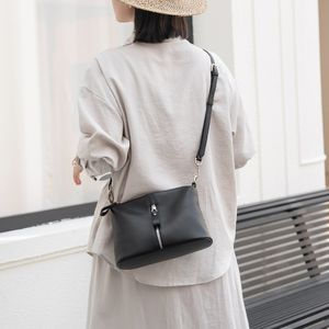 Nouveauté 2026 : Sacs à bandoulière et sacs sous le bras en cuir véritable pour femmes, sacs décontractés et tendance en cuir <span class=keywords><strong>de</strong></span> vachette <span class=keywords><strong>de</strong></span> haute qualité, sacs bandoulière pour femmes - Product Image 5