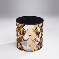 Table basse moderne ronde en marbre avec plateau en écailles de poisson et structure en acier inoxydable pour la maison