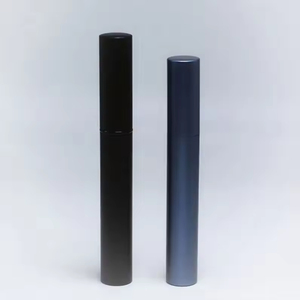 Envase de Lápiz Labial de Aluminio Plateado y Dorado Personalizado de 5 ml con Pincel, Envase Cosmético Vacío con Serigrafía - Product Image 2