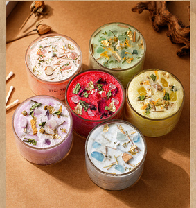 LANJO Bougie artisanale en cire de palme parfumée à la lavande en forme de tasse, avec huiles essentielles naturelles, cire de soja cristallisée et <span class=keywords><strong>fleurs</strong></span> séchées - Product Image 5