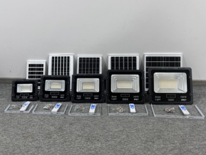 Solar <b>LED</b> Flood <b>Light</b> 100W IP65 Daylight 5000K COB Aluminum Body Surface Mounted Outdoor Garden Lighting CE Certified Remote - Product Image 2
