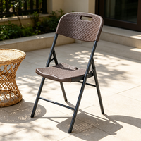 Chaise pliante légère et portable en plastique avec support métallique durable pour patio, maison, fête, exposition, activités de plein air