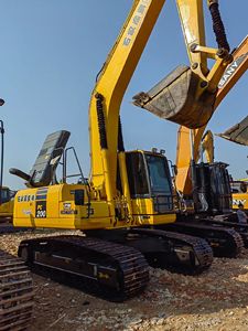 Komatsu PC200 Crawler Excavator 20 Ton Engine Used <b>Construction</b> <b>Machinery</b> Japan Original - Product Image 2