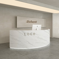 Table carrée en bois moderne minimaliste de luxe léger pour espaces commerciaux (salons de beauté, magasins de détail, bureaux, hôtels)